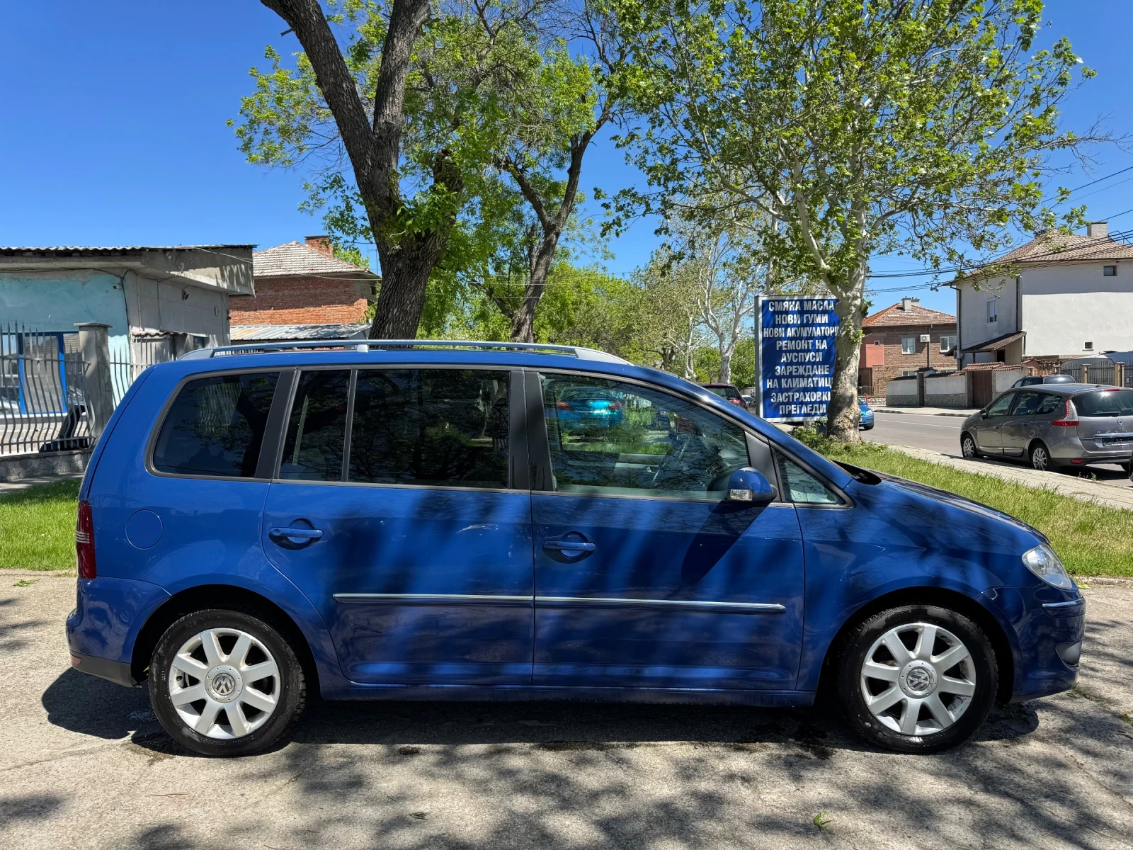 VW Touran 1.9 DIESEL AUSTRIA - изображение 4