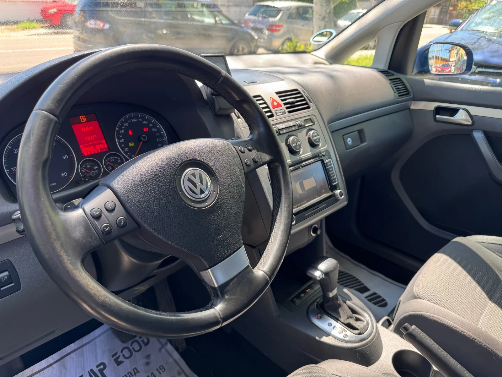 VW Touran 1.9 DIESEL AUSTRIA - изображение 9