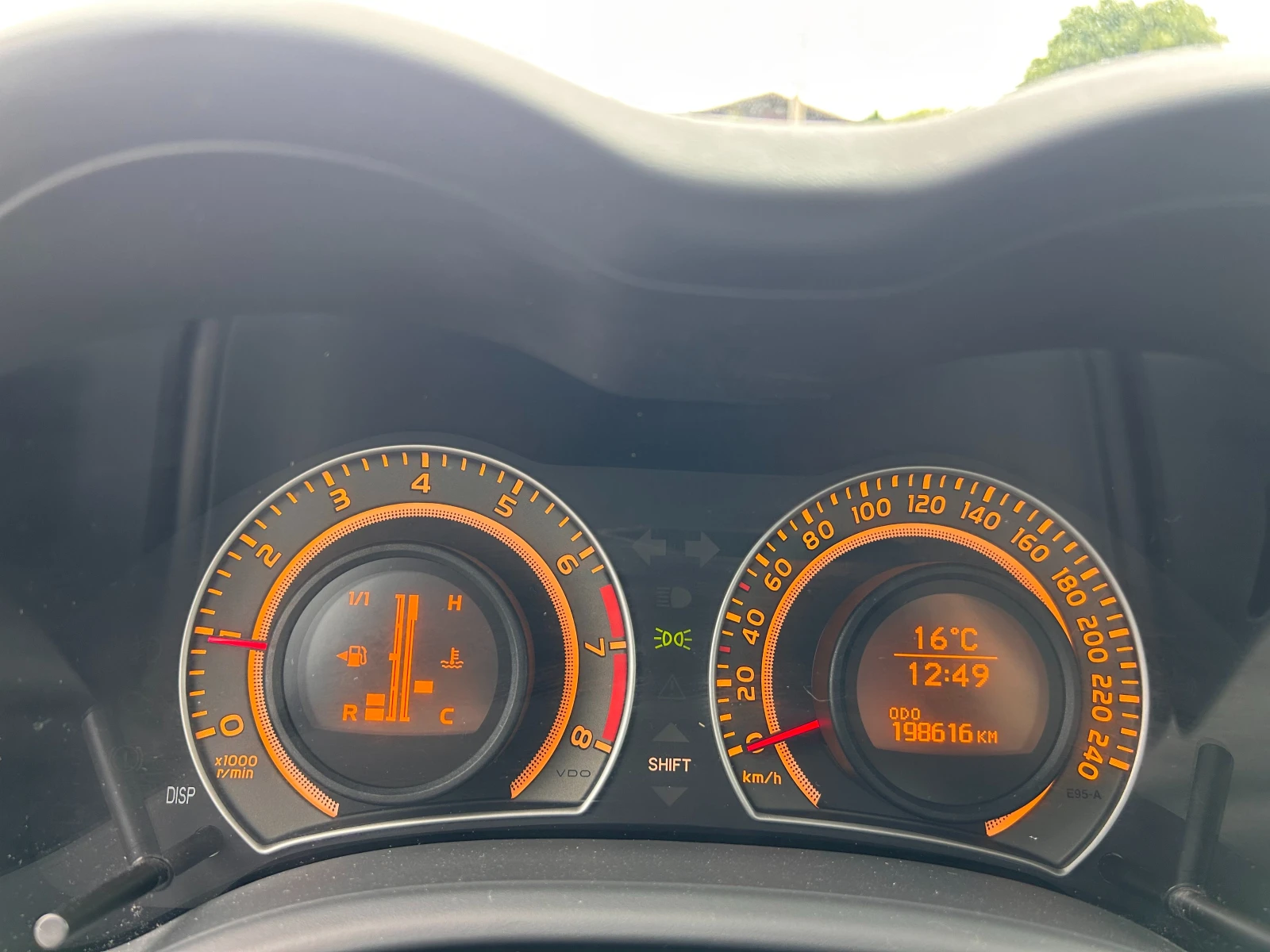 Toyota Corolla 1.6i EURO 4 | Mobile.bg   15