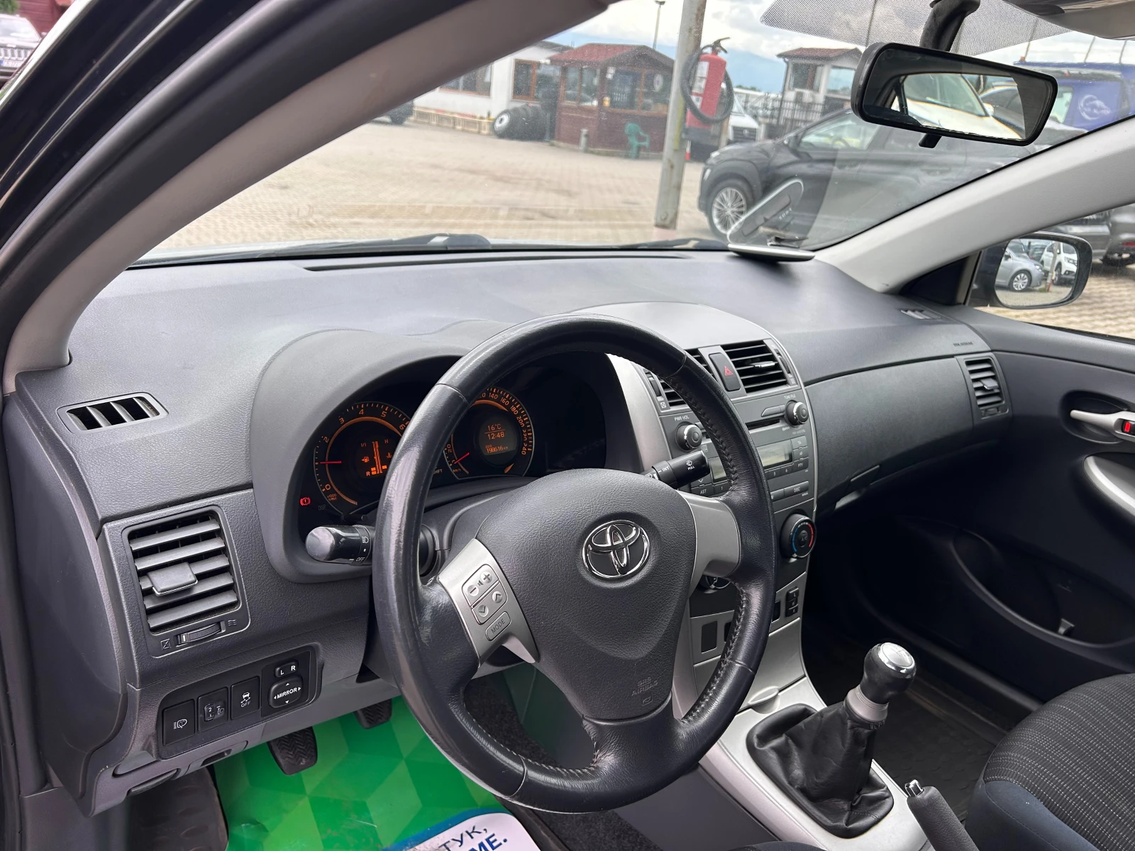 Toyota Corolla 1.6i EURO 4 | Mobile.bg   13