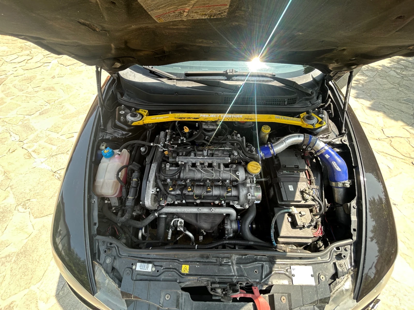 Alfa Romeo 147 1.9 JTDm 16v - изображение 9