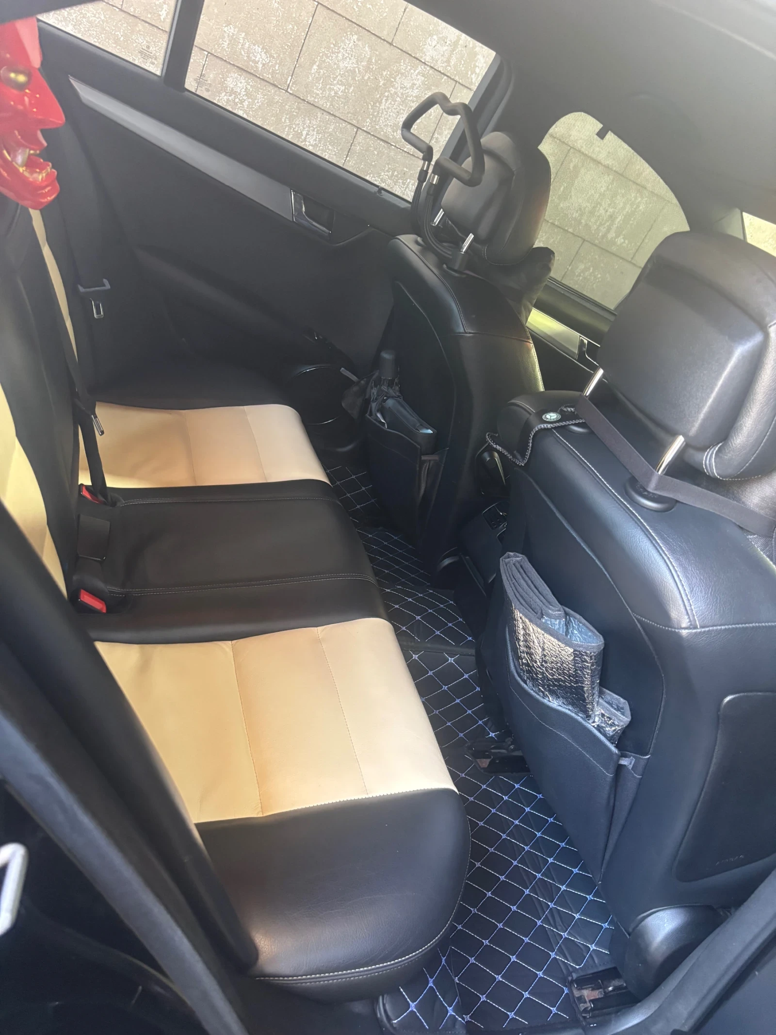 Mercedes-Benz C 200  - изображение 4