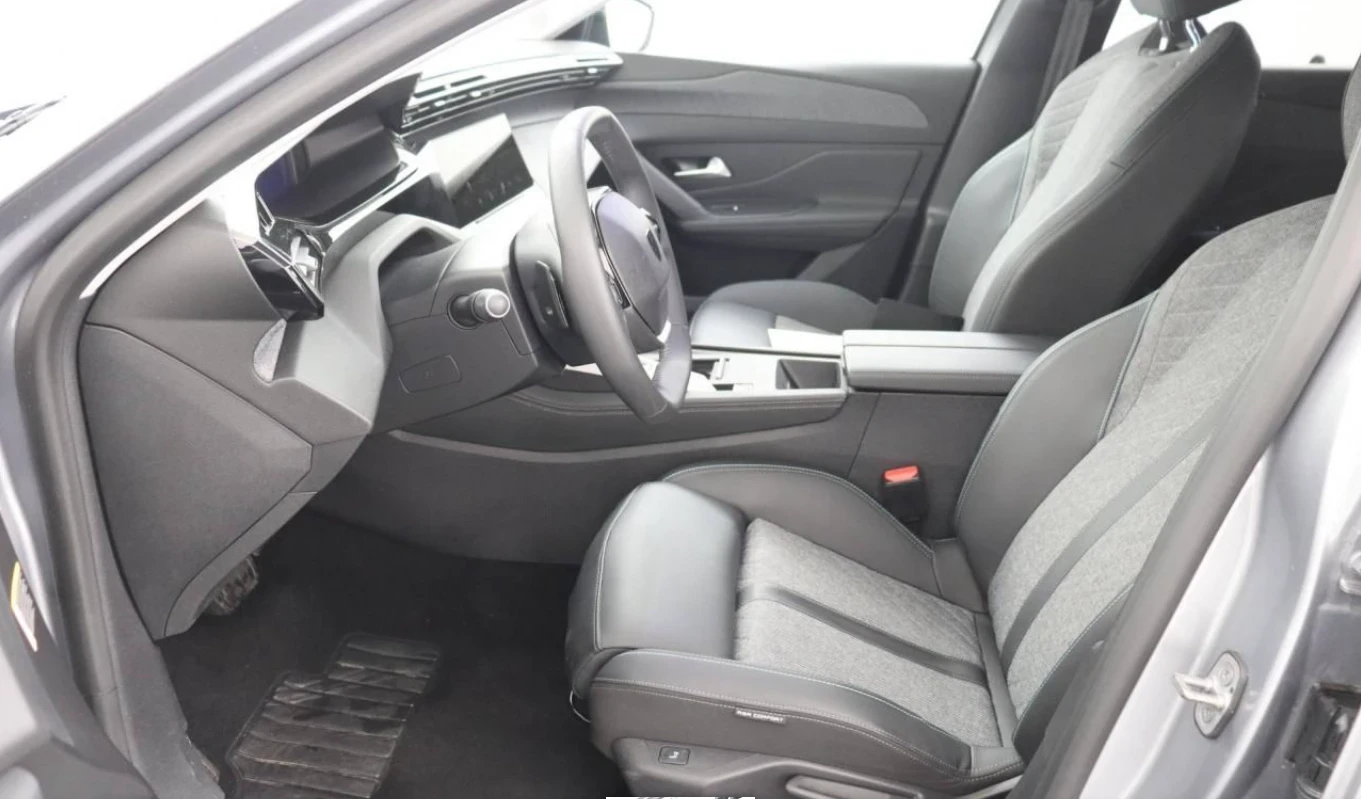 Peugeot 408 PHEV 180 e-EAT8 Allure - изображение 8