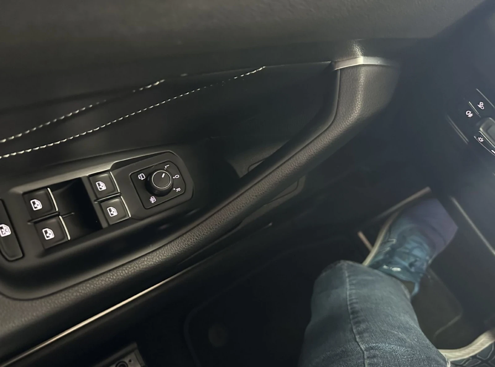 VW Arteon SHOOTING BRAKE 2.0 TDI.147KW. R-Line - изображение 10