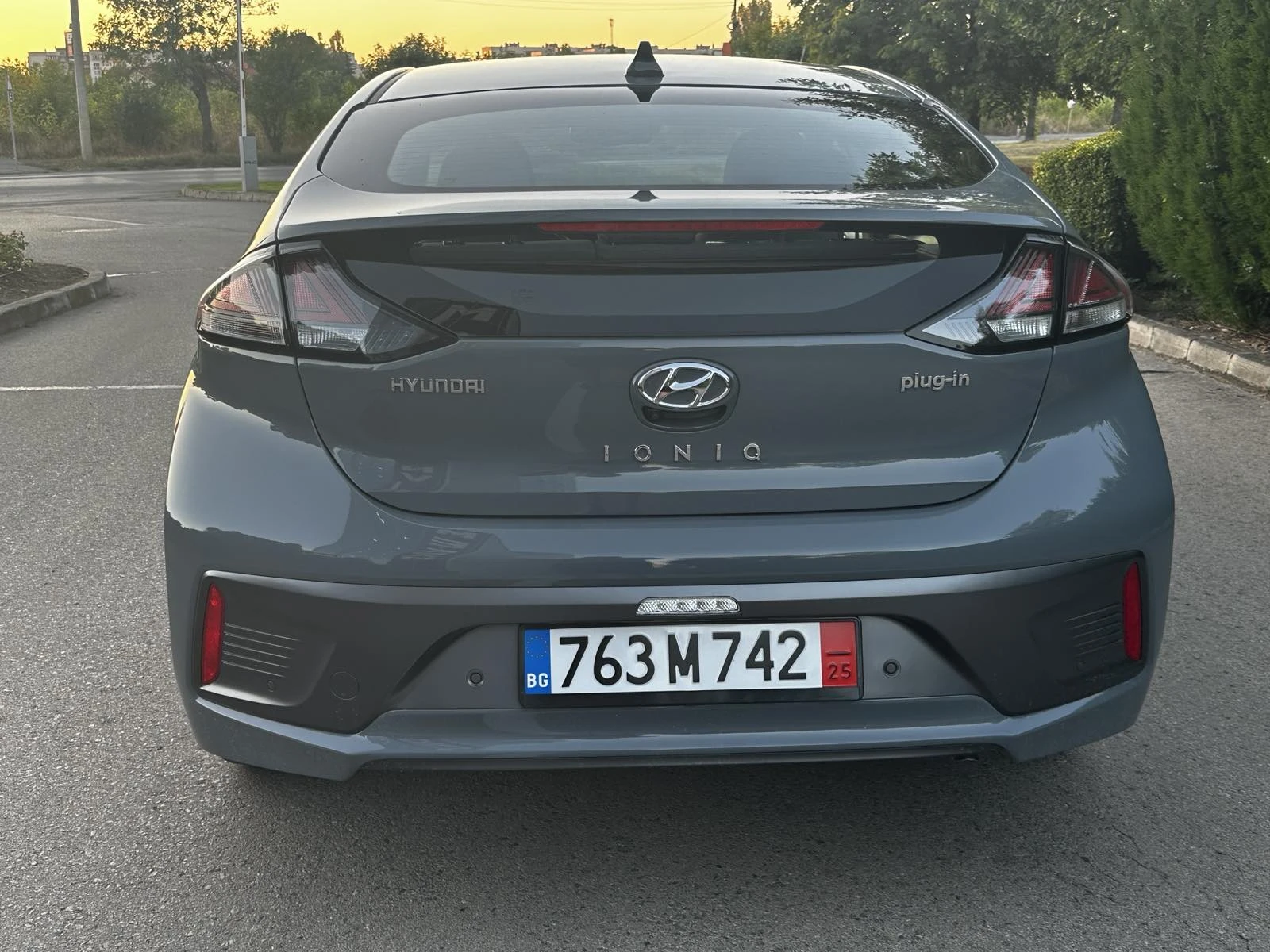 Hyundai Ioniq 1.6 Gdi Plug-In Hybrid Premium Гаранция - изображение 4