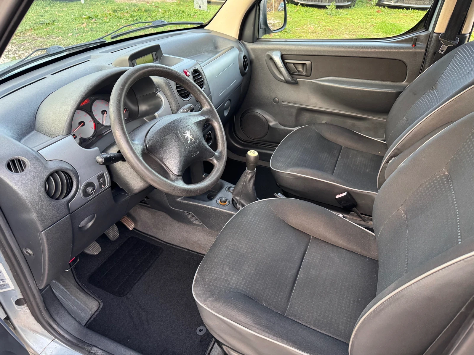 Peugeot Partner 1.6i 16v /  /  | Mobile.bg   12