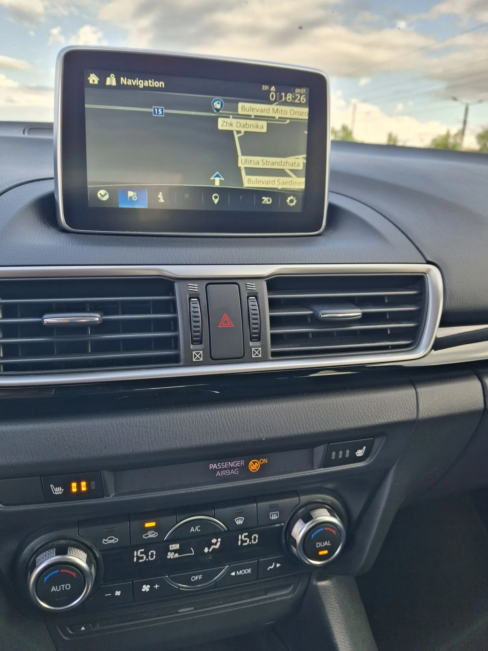 Mazda 3  - изображение 9