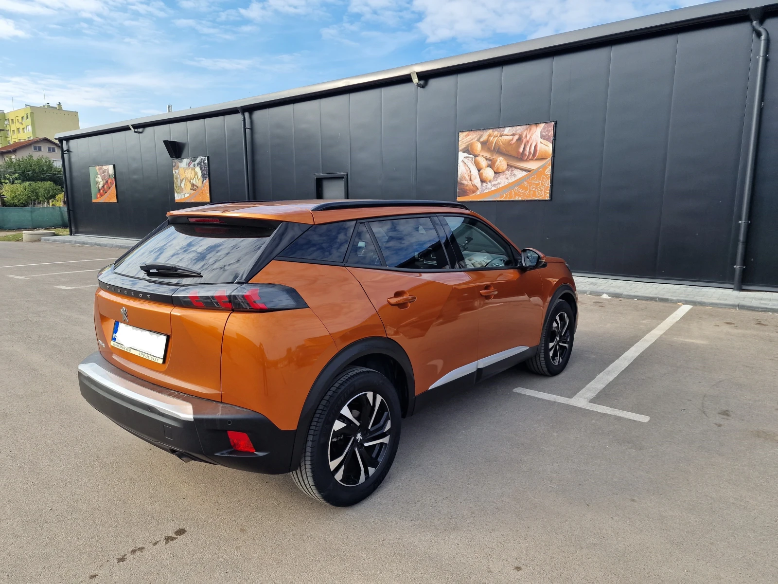 Peugeot 2008 allure, снимка 3 - Автомобили и джипове - 53793274