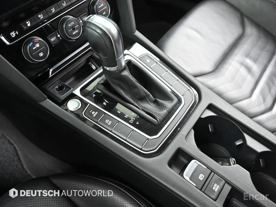 VW Arteon, снимка 9 - Автомобили и джипове - 53875776