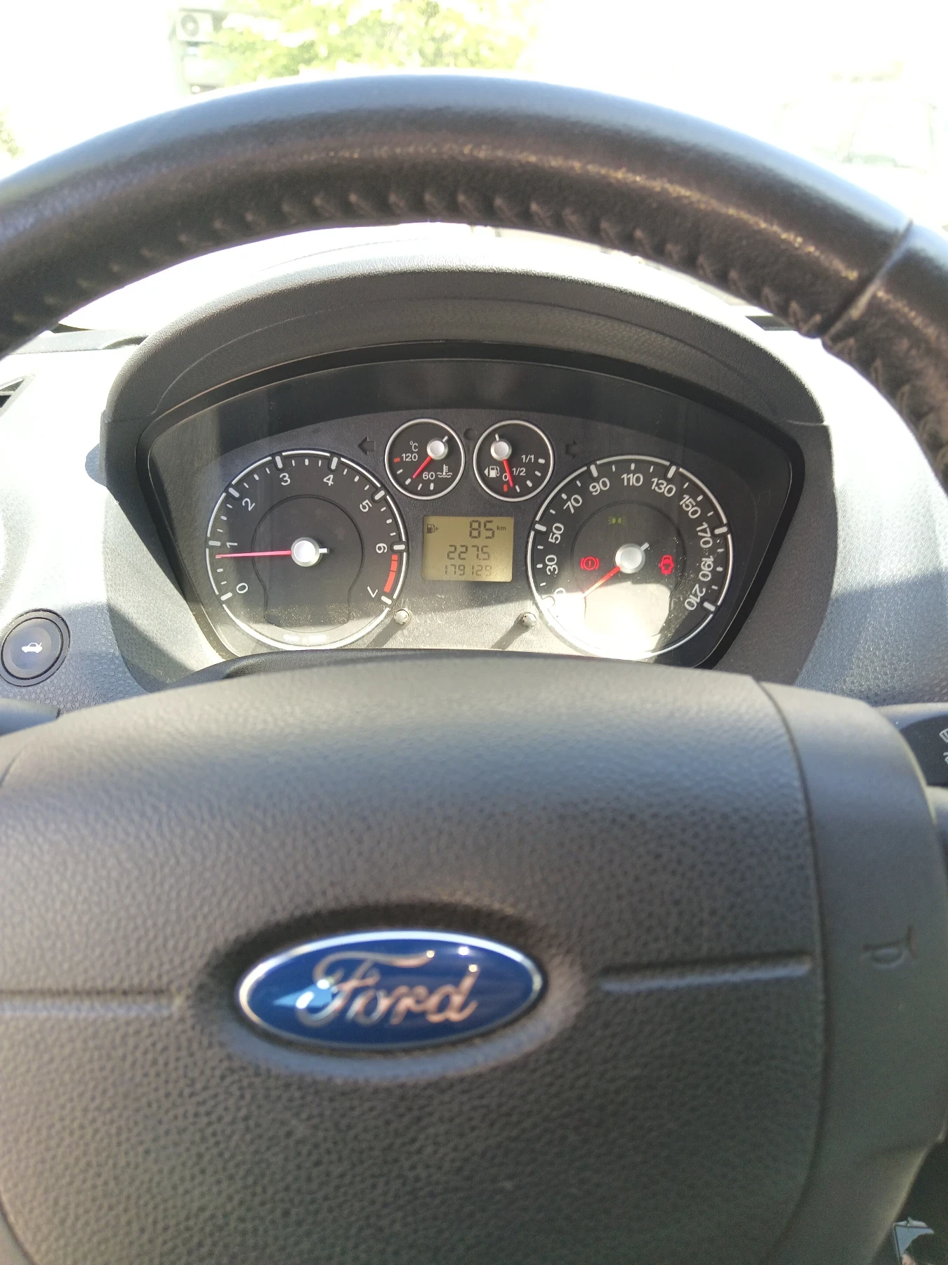 Ford Fiesta Cross, снимка 6 - Автомобили и джипове - 54340026