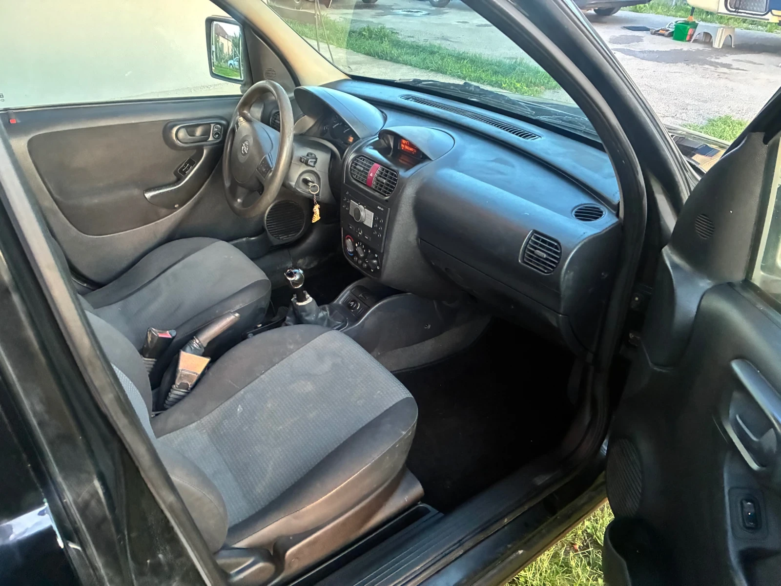 Opel Combo 1.3 Dizel, снимка 10 - Автомобили и джипове - 54576857