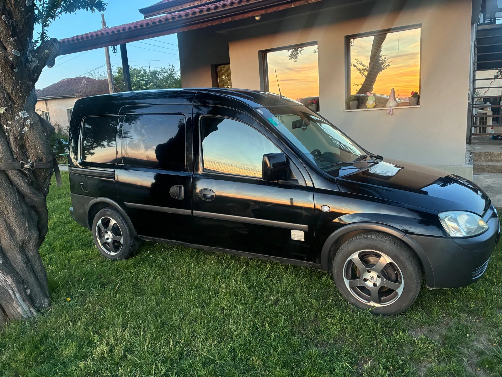 Opel Combo 1.3 Dizel, снимка 4 - Автомобили и джипове - 54576857