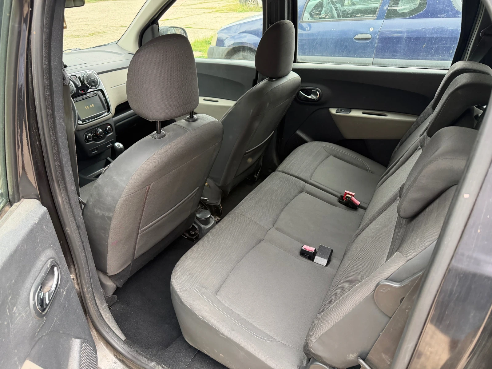 Dacia Lodgy 1.2/климатик/навигация/автопилот, снимка 8 - Автомобили и джипове - 54634670