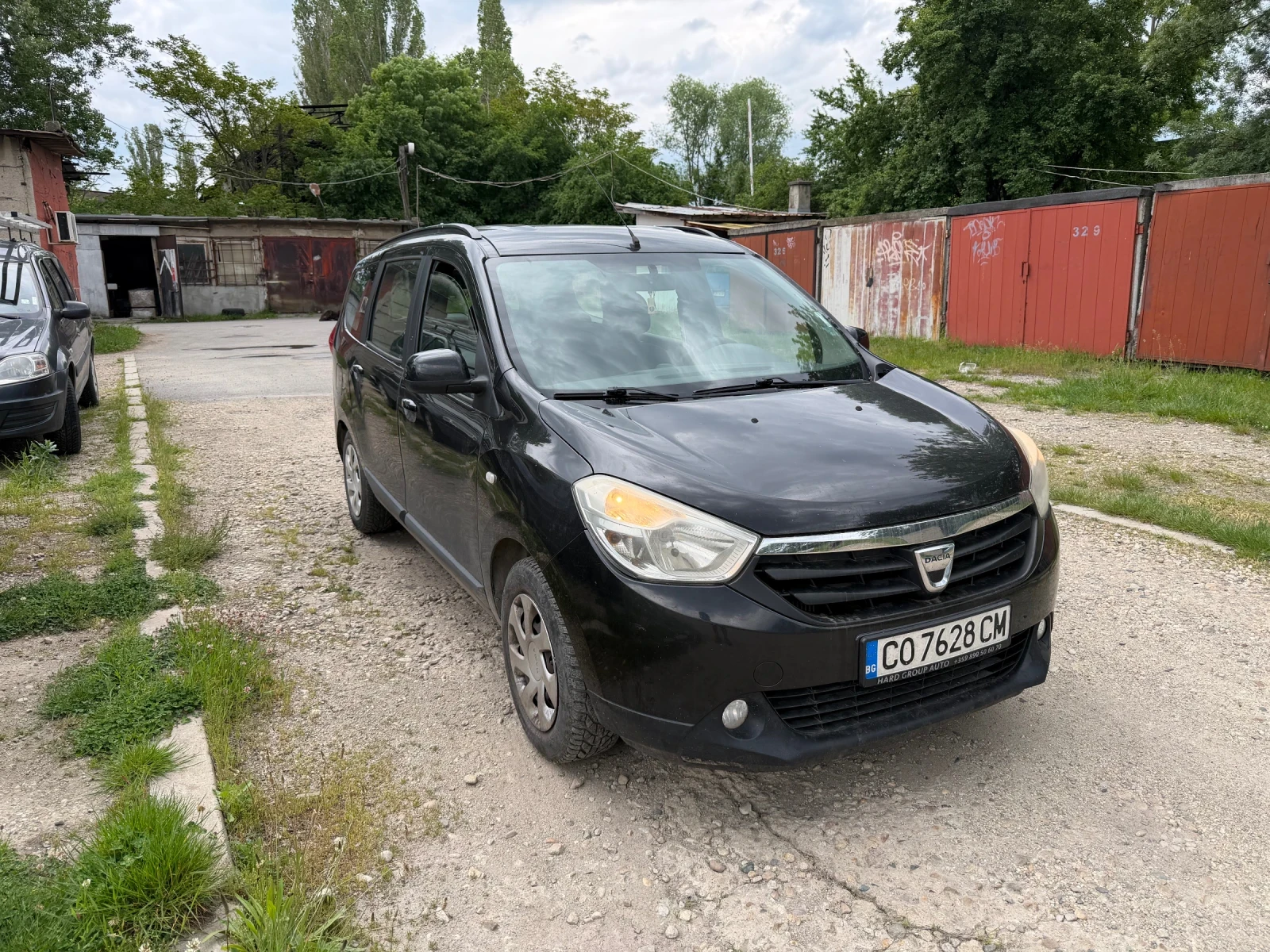 Dacia Lodgy 1.2/климатик/навигация/автопилот, снимка 2 - Автомобили и джипове - 54634670