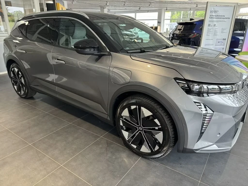 Renault Scenic E-Tech Techno 65kWh DISTR Winter Pack Massage K-L | Mobile.bg � ����������� 4