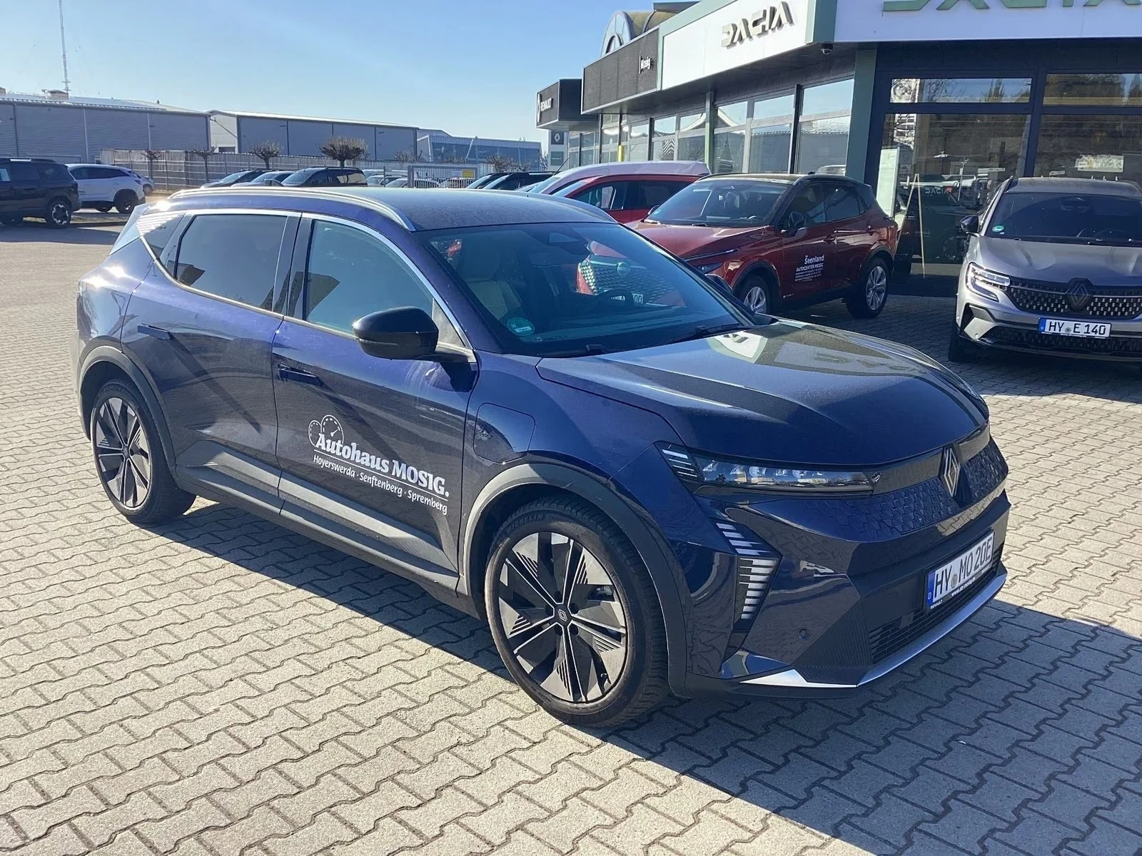 Renault Scenic E-Tech Techno 65kWh Winter Package, снимка 3 - Автомобили и джипове - 55715581
