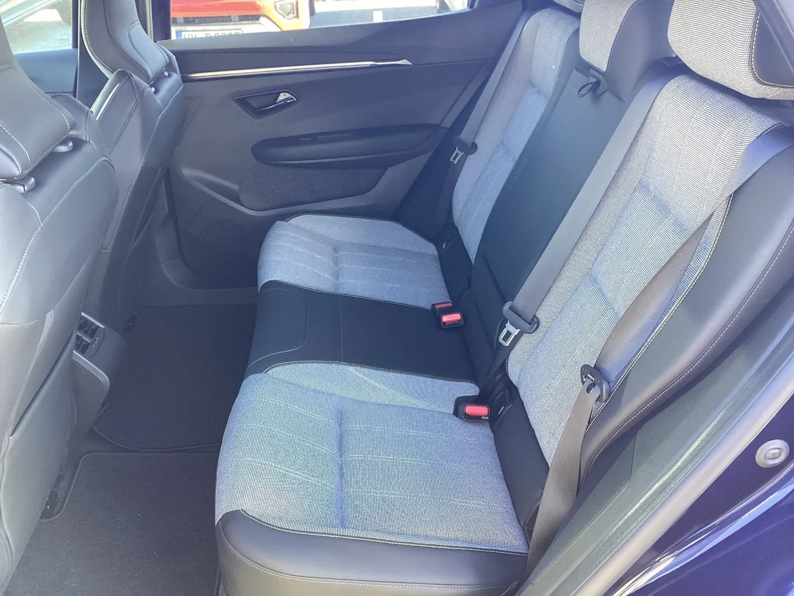 Renault Scenic E-Tech Techno 65kWh Winter Package, снимка 11 - Автомобили и джипове - 55715581