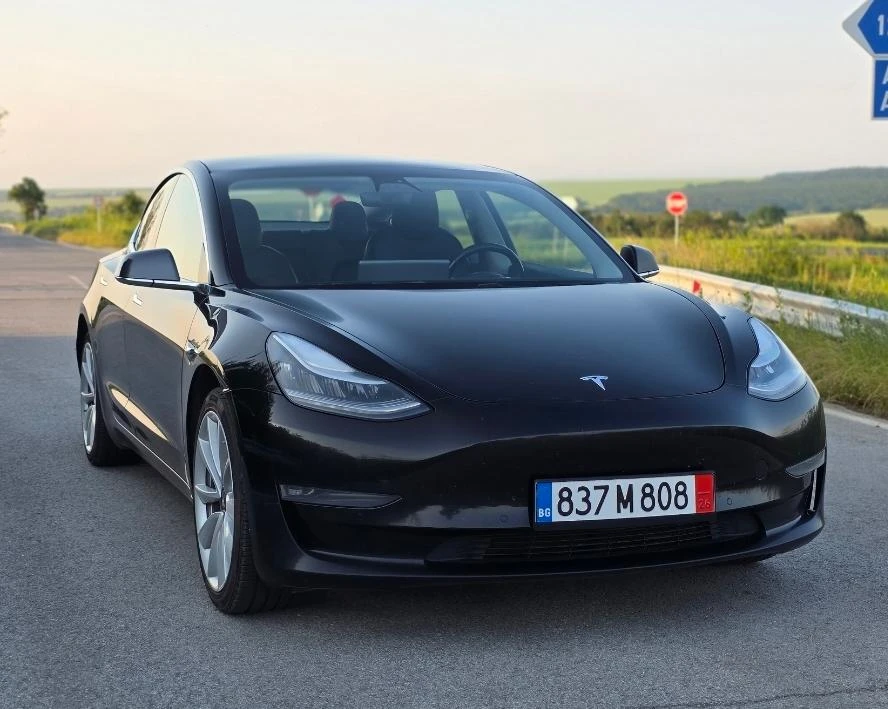 Tesla Model 3 4x4 Европейска!Long Range, снимка 3 - Автомобили и джипове - 54797979