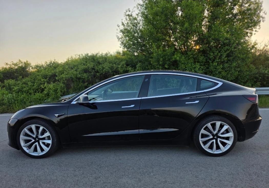 Tesla Model 3 4x4 Европейска!Long Range, снимка 9 - Автомобили и джипове - 54797979