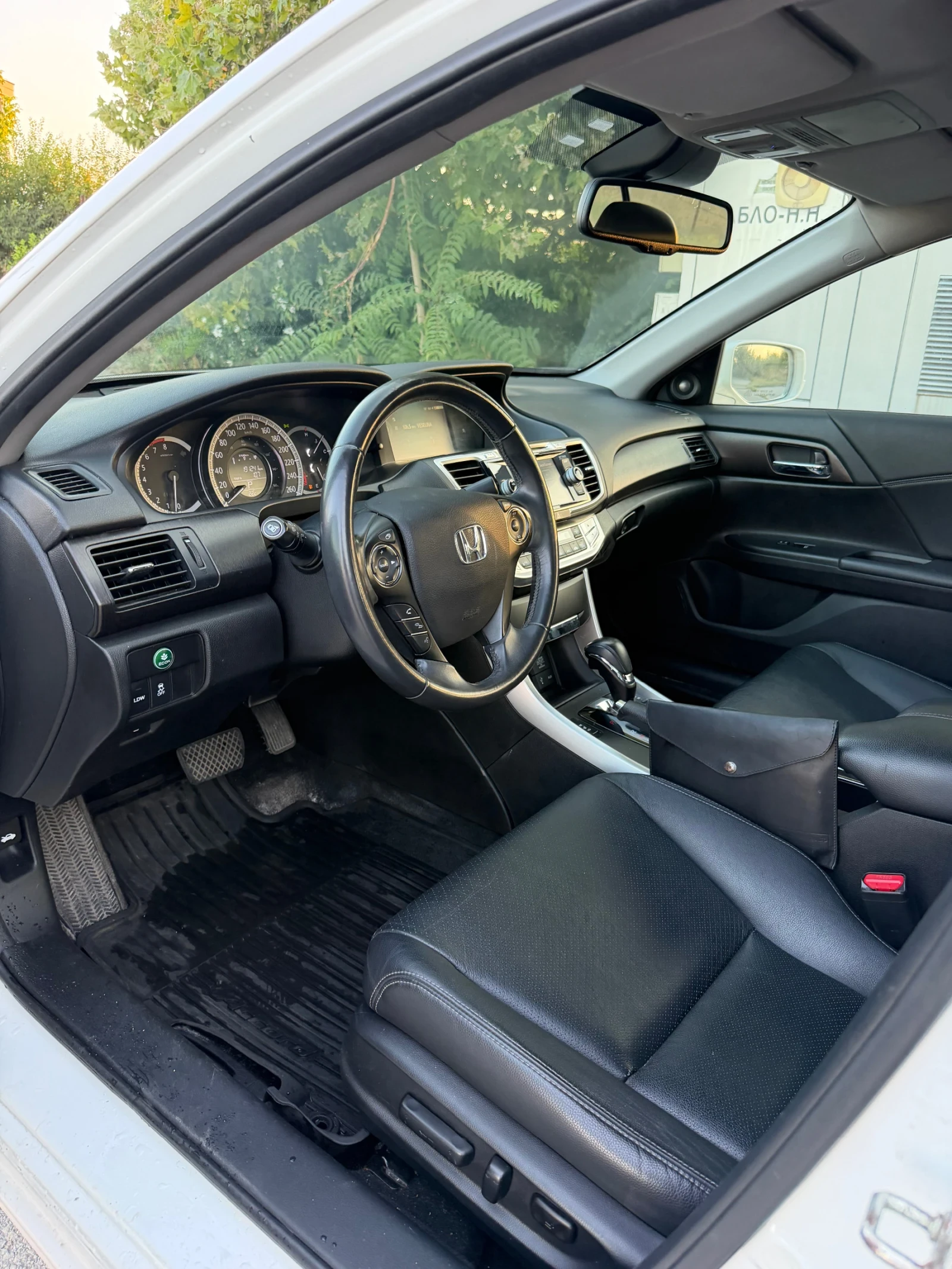 Honda Accord Touring, снимка 8 - Автомобили и джипове - 55646243