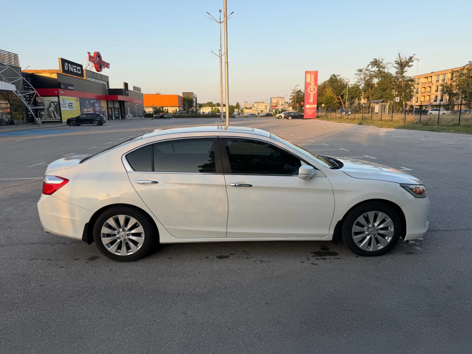 Honda Accord Touring, снимка 6 - Автомобили и джипове - 55646243