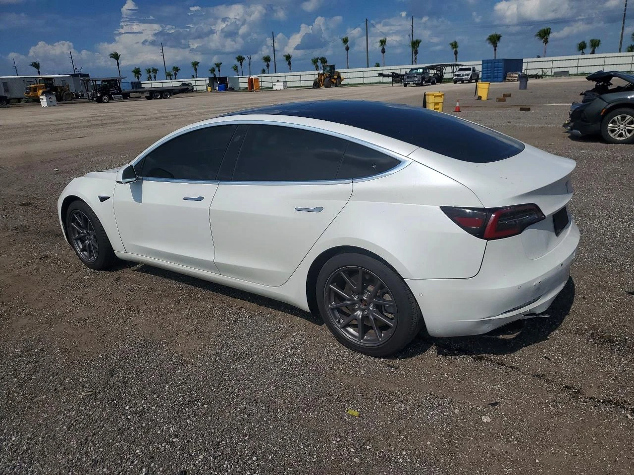 Tesla Model 3 Standard Range Plus | RWD, снимка 2 - Автомобили и джипове - 55896529
