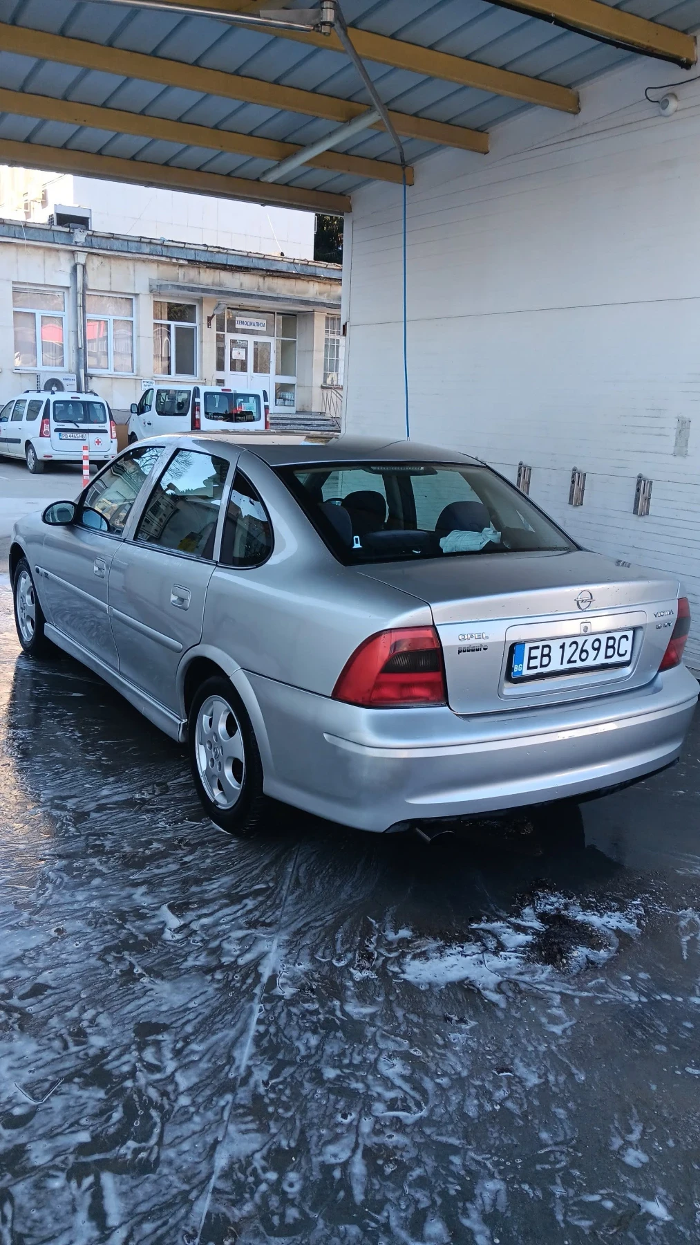 Opel Vectra 1.6I, снимка 3 - Автомобили и джипове - 55955655