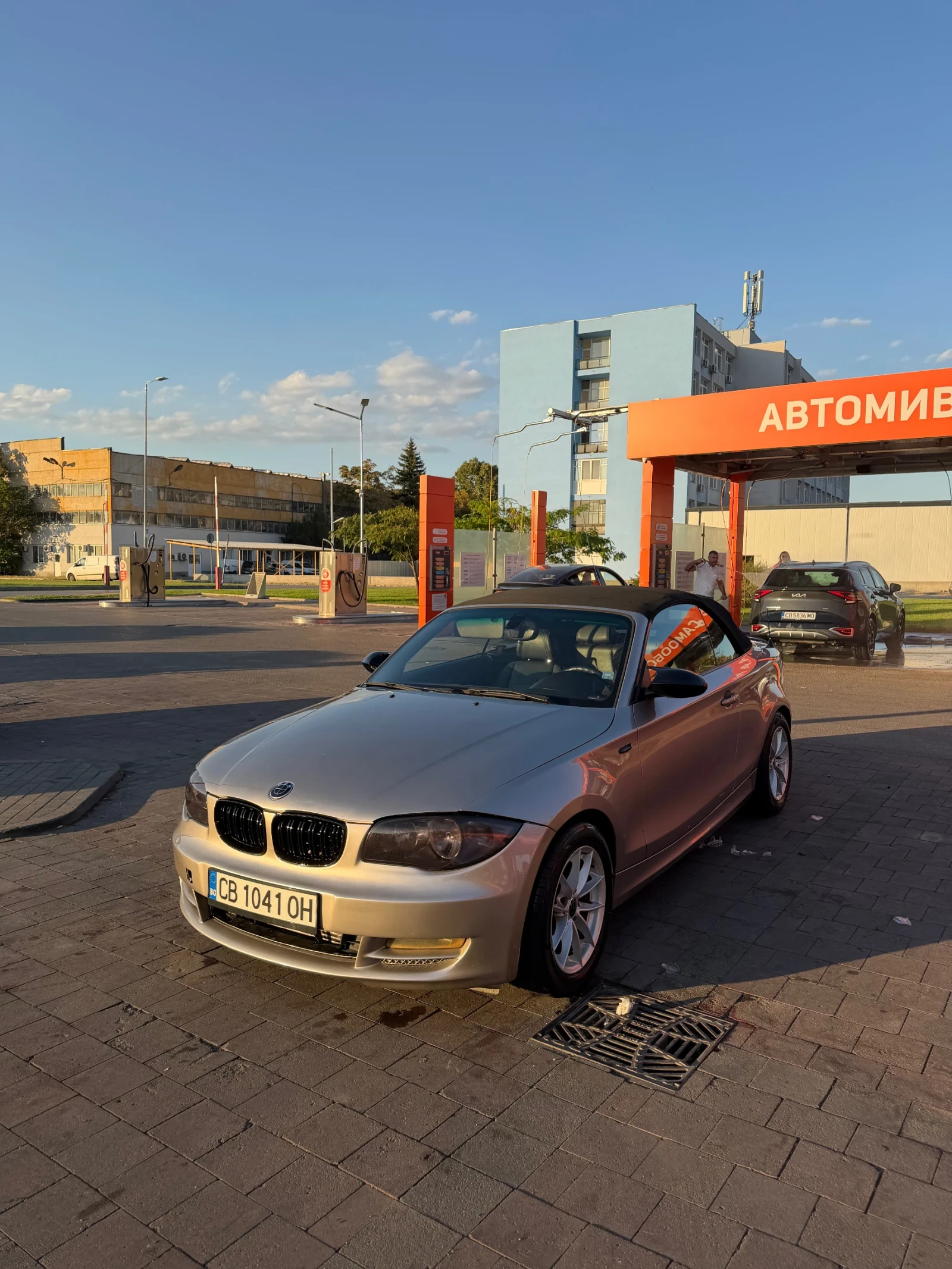 BMW 120 Колата е с нови амортисьори, биалетки, носачи с со, снимка 4 - Автомобили и джипове - 56342464