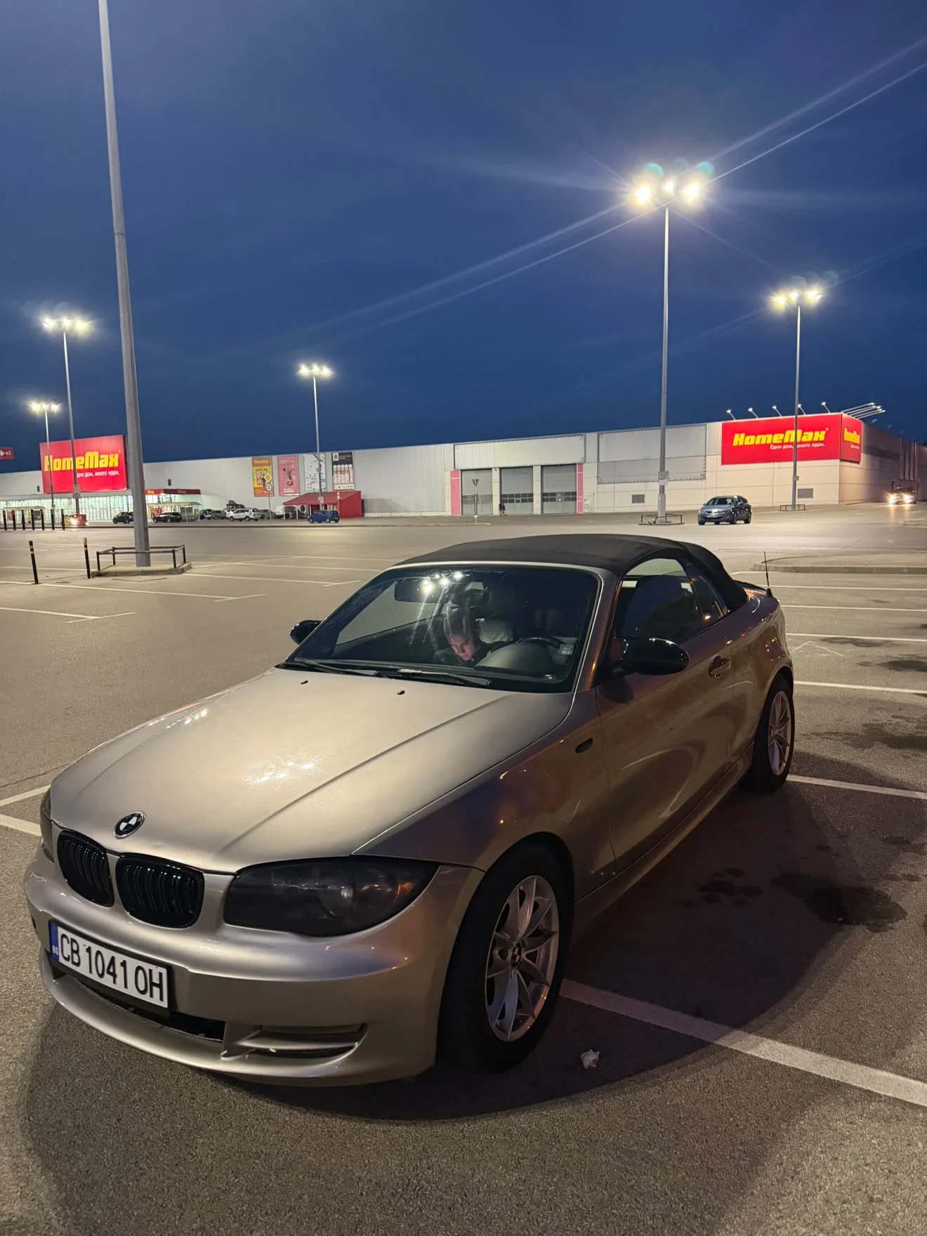 BMW 120 Колата е с нови амортисьори, биалетки, носачи с со, снимка 5 - Автомобили и джипове - 56342464