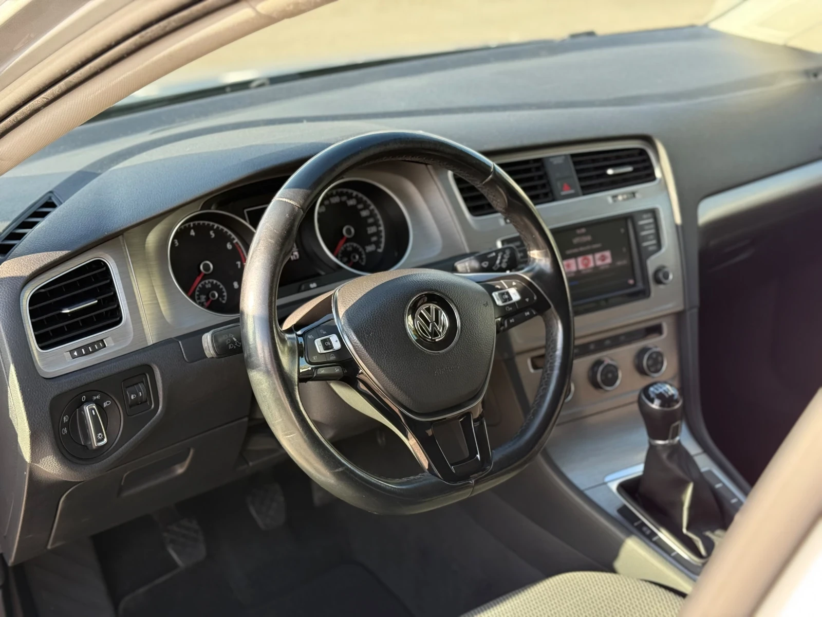 VW Golf TOP* Navi* Tuch* NGT, снимка 9 - Автомобили и джипове - 56620169