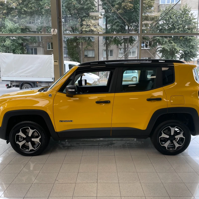 Jeep Renegade TRAILHAWK 1.3 PHEV Petrol 240 hp AT6 4xe, снимка 7 - Автомобили и джипове - 46957779