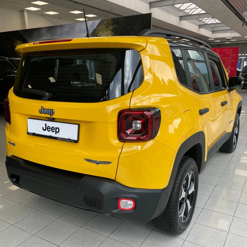 Jeep Renegade TRAILHAWK 1.3 PHEV Petrol 240 hp AT6 4xe, снимка 4 - Автомобили и джипове - 46957779