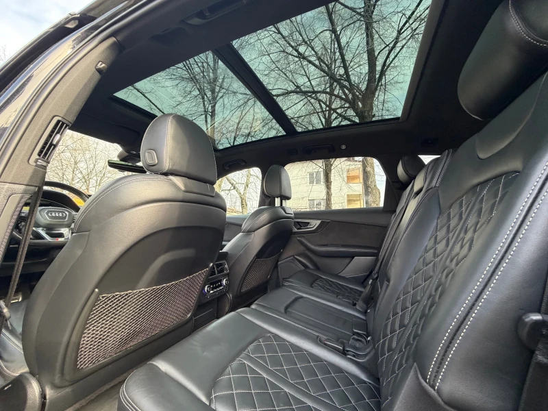 Audi Q7 360* Head Up* Печка* Night Vision* 3xS Line, снимка 12 - Автомобили и джипове - 52823841