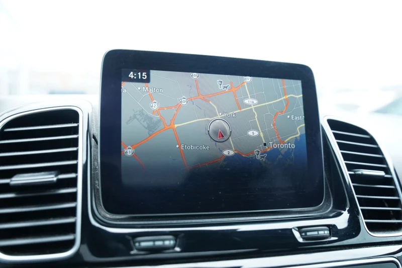 Mercedes-Benz GLE 43 AMG HARMAN/KARDON / 360 / ПОДГРЕВИ / ПАНОРАМА, снимка 11 - Автомобили и джипове - 53405044