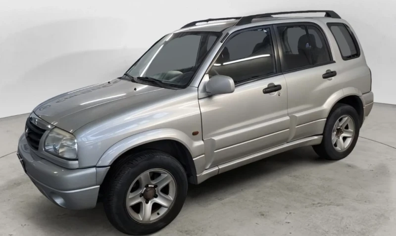 Suzuki Grand vitara 2.0i -128kc Италия 4х4