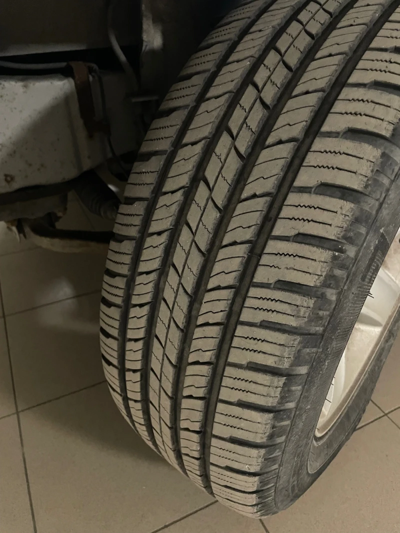 Suzuki Grand vitara 2.0i -128kc 4х4 , снимка 3 - Автомобили и джипове - 53453581