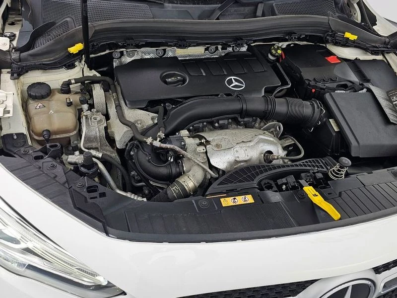 Mercedes-Benz GLA GLA220| 190к.с.| ВКЛ.ТЕХНОТЕСТ, снимка 6 - Автомобили и джипове - 55379514