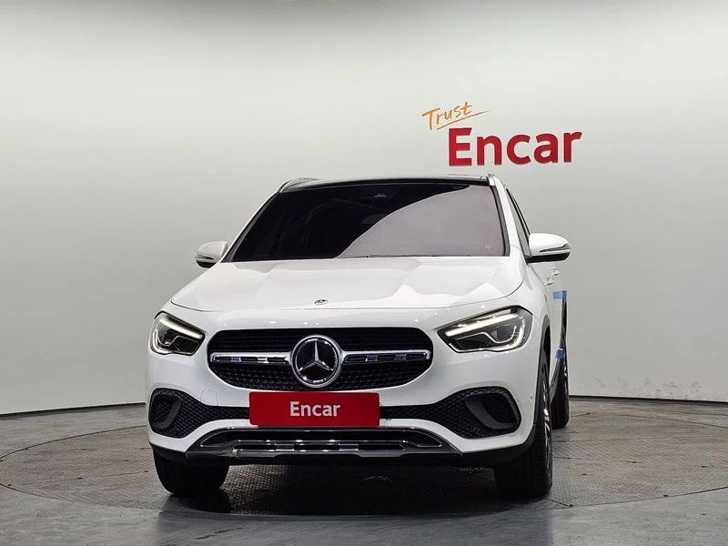 Mercedes-Benz GLA GLA220| 190к.с.| ВКЛ.ТЕХНОТЕСТ, снимка 3 - Автомобили и джипове - 55379514