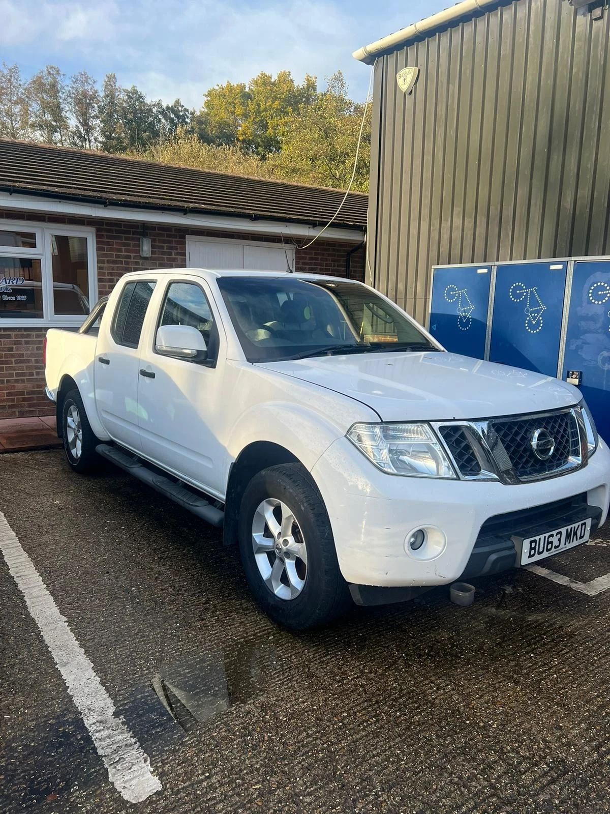 Nissan Navara 2.5dci 2бр - изображение 7