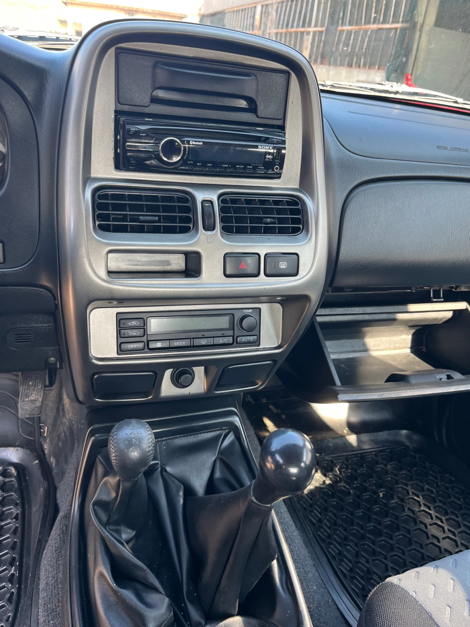 Nissan Navara 2.5TDI - изображение 9