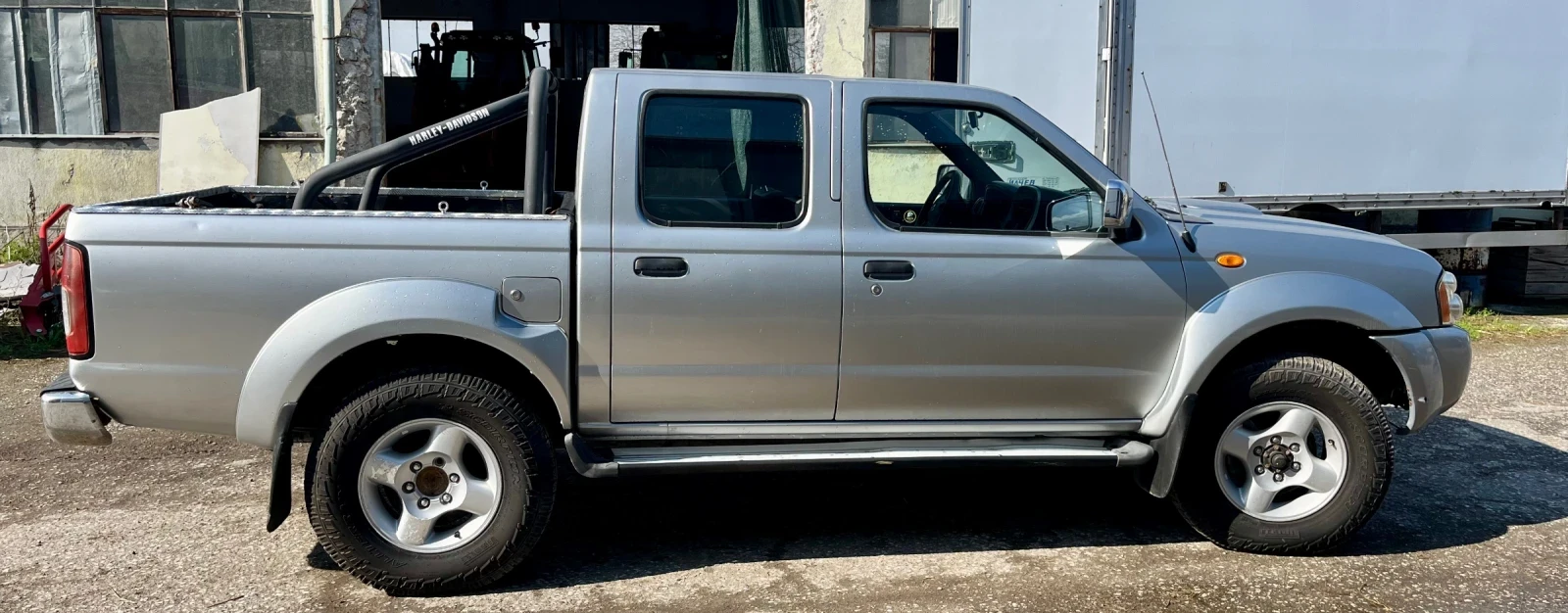 Nissan Navara 2.5TDI - изображение 5