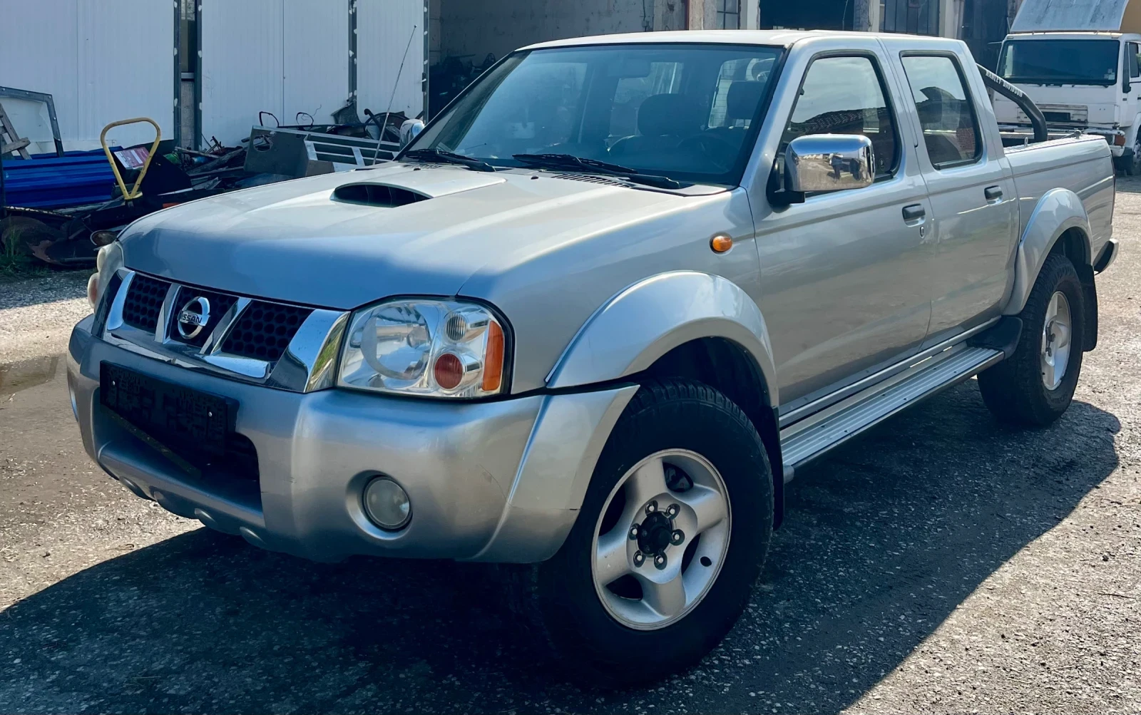 Nissan Navara 2.5TDI - изображение 3