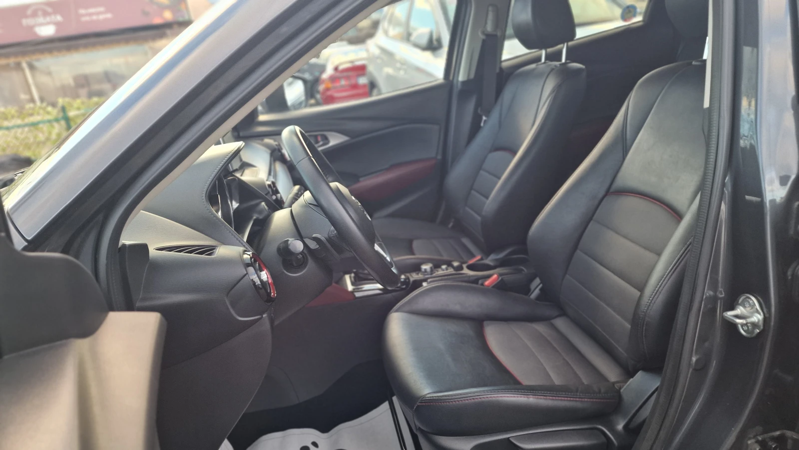 Mazda CX-3 2.0i Revolution Executive Keyless Distronic , снимка 8 - Автомобили и джипове - 53394535