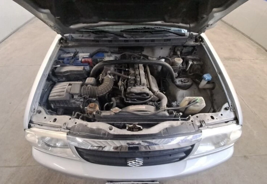 Suzuki Grand vitara 2.0i -128kc Италия 4х4 - изображение 9