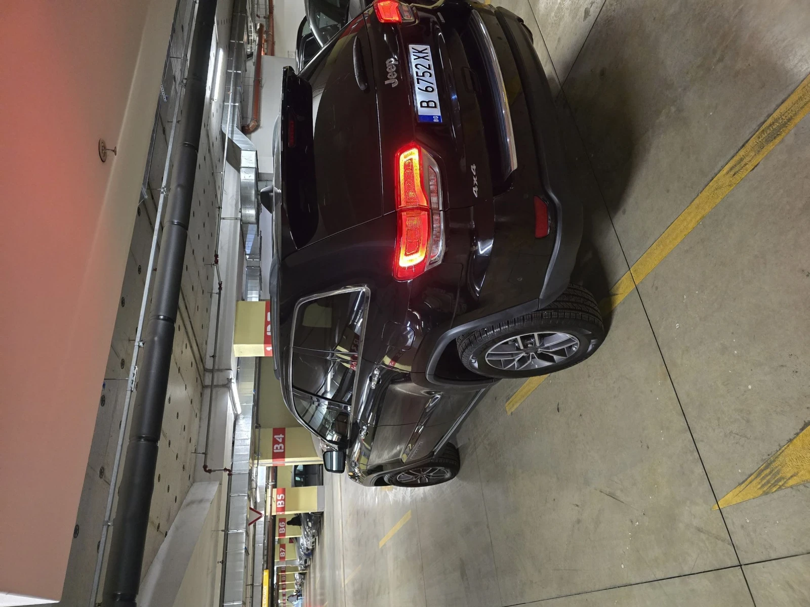 Jeep Grand cherokee, снимка 11 - Автомобили и джипове - 53566863