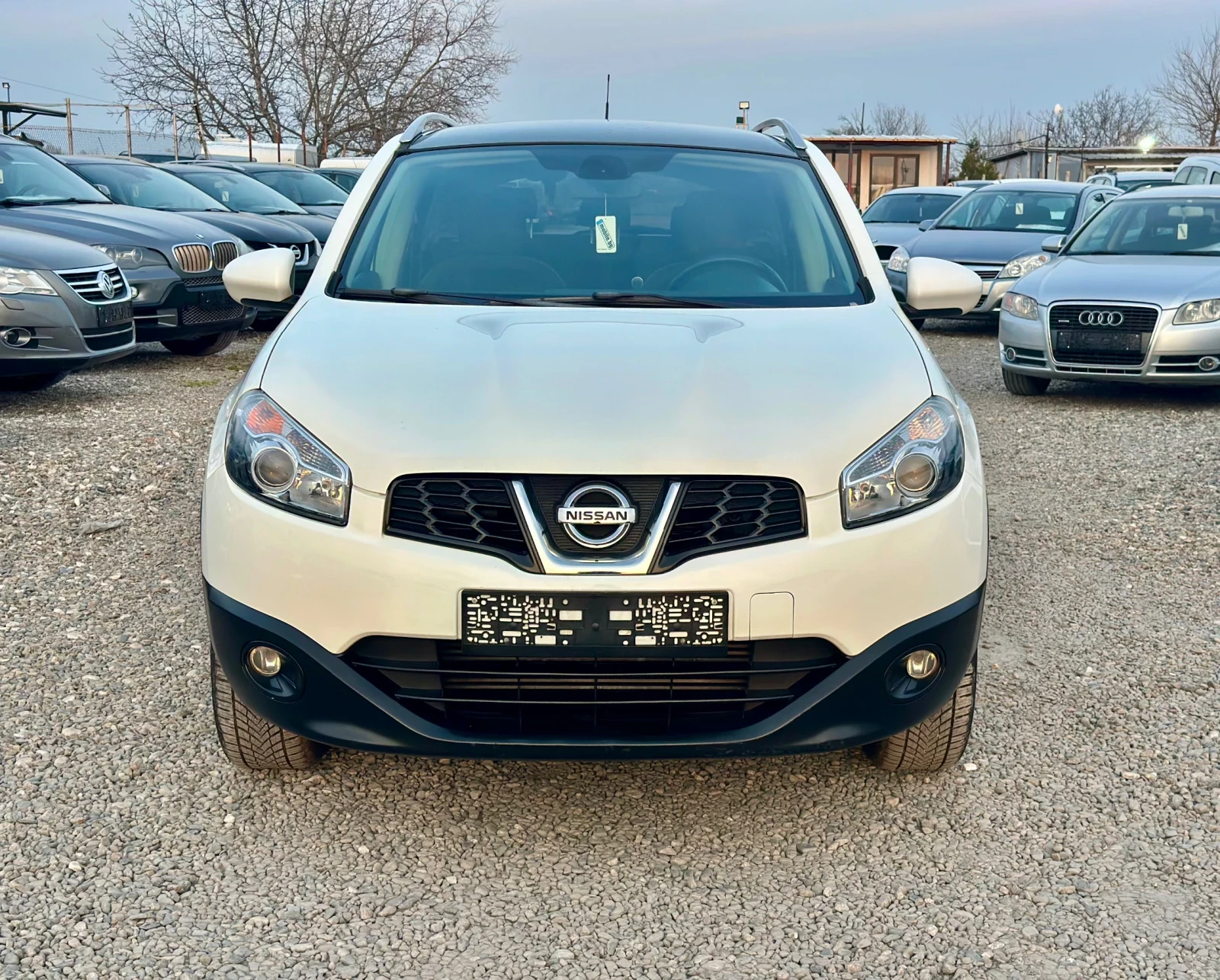Nissan Qashqai 1.5 Dci n-TEC КАМЕРА НАВИГАЦИЯ , снимка 2 - Автомобили и джипове - 53882086