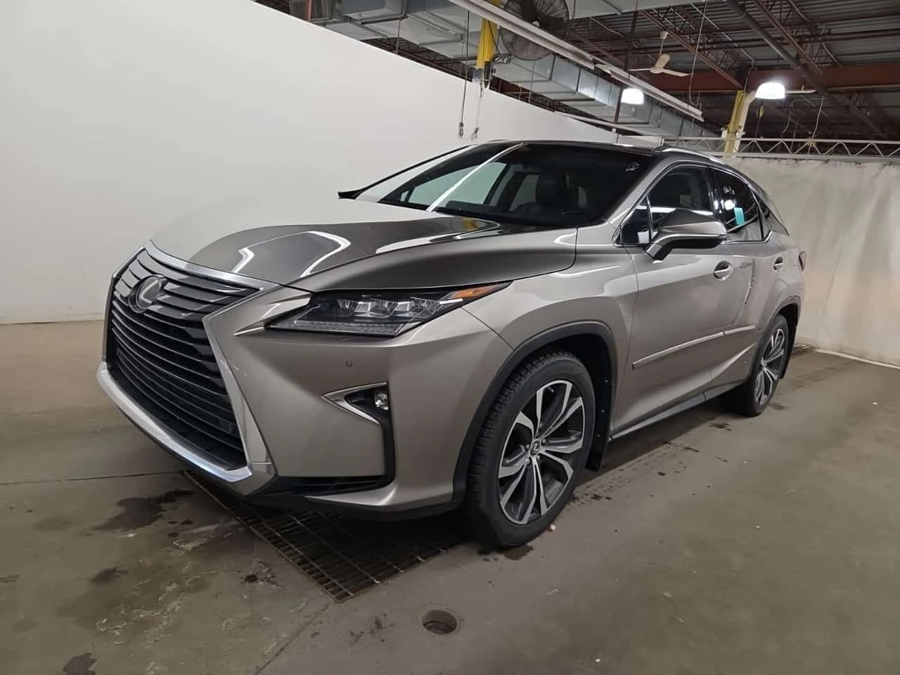 Lexus RX 350 CARFAX/ОБДУХ/ПОДГРЕВ/ШИБЕДАХ/ЛЕНТИ/+ ГУМИ