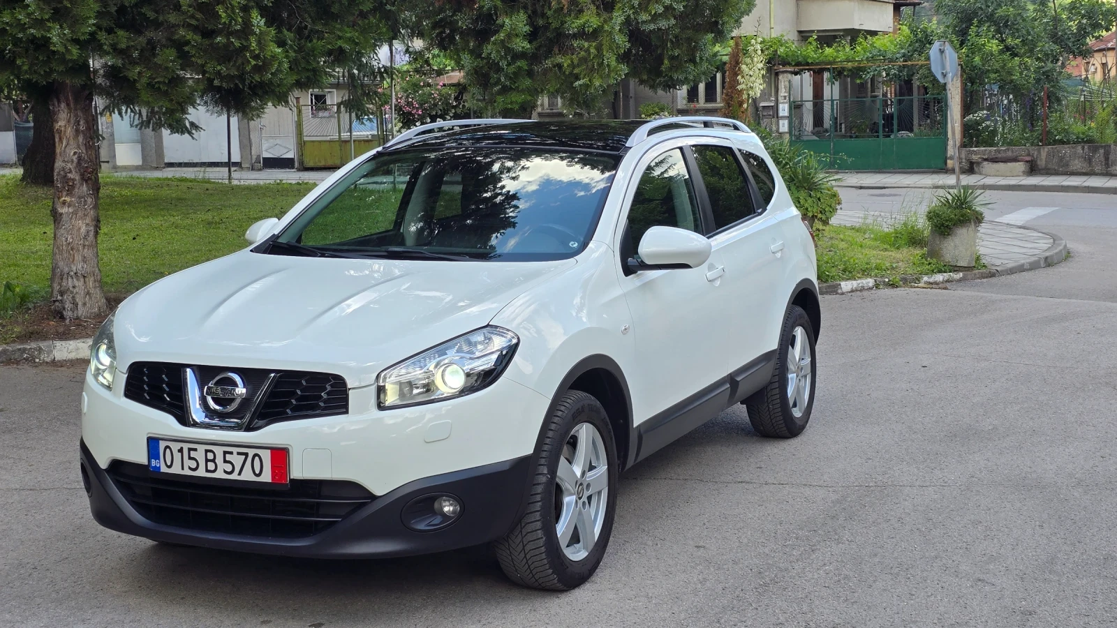 Nissan Qashqai 2.0i 141 к.с. Qashqai + 2 ШВЕЙЦАРИЯ 
