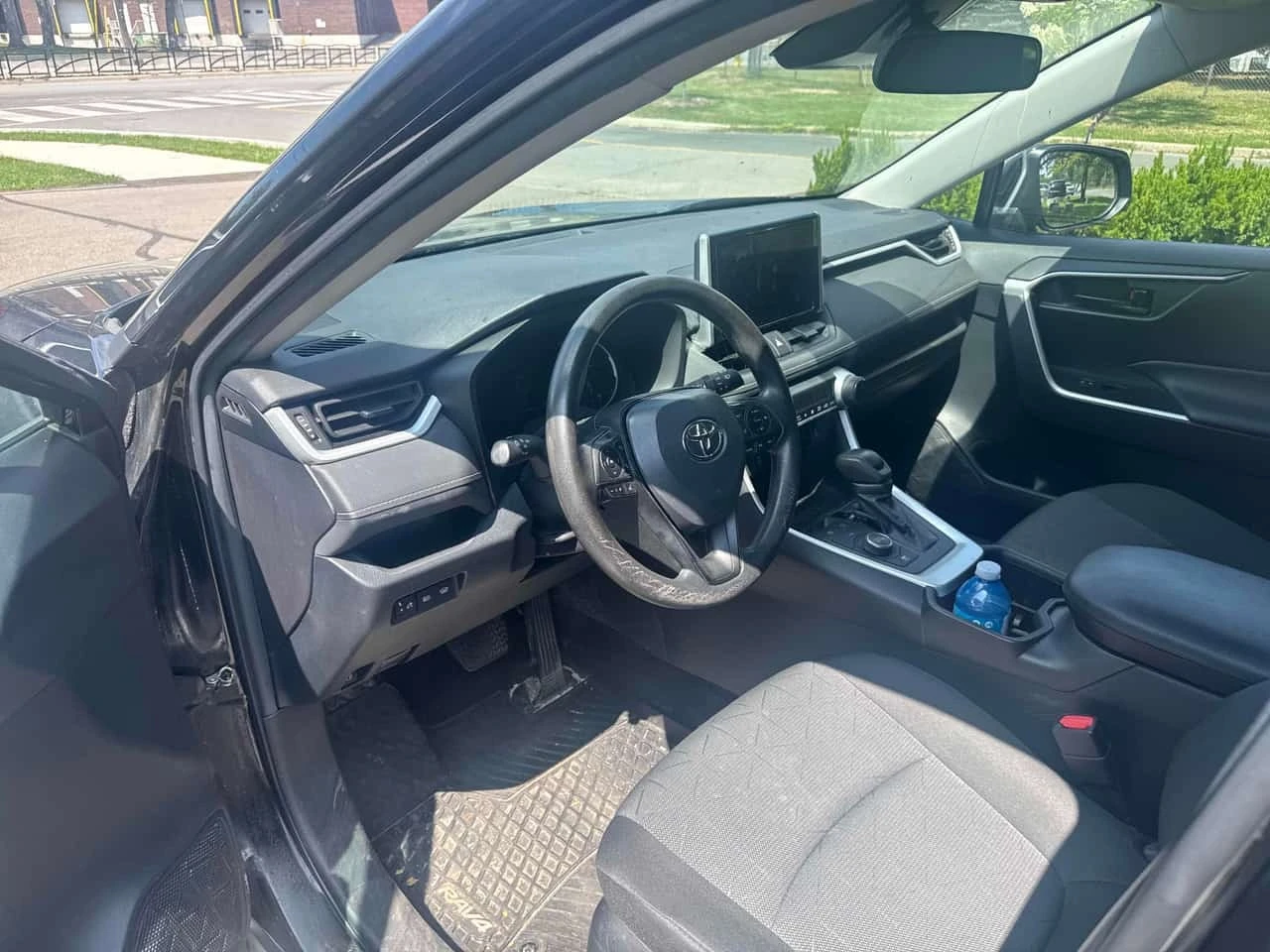 Toyota Rav4 * LE AWD * CARFAX * БЕЗ ПЪРВОНАЧАЛНА ВНОСКА, снимка 5 - Автомобили и джипове - 55788720