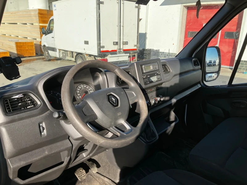 Renault Master, снимка 9 - Бусове и автобуси - 48330358